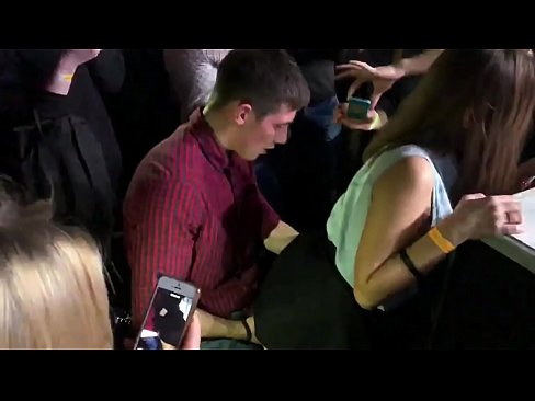 ❤️ Орыс түнгі клубындағы шынайы секс. Түнгі клубта анус пен қынапта 18 жасар орыс қызы ебілді ❤ Секс видео kk.nudexxx.ru